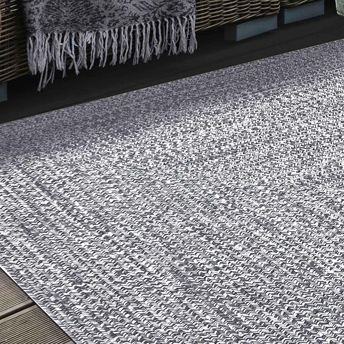 Superior Large Indoor/Outdoor Area Rug, Multi-Tone Reversible Braided Floor Decor for Patio, Front Porch, Entryway, Living Room, Office, Nursery, Artistic Home, 4' x 6', Charcoal-White