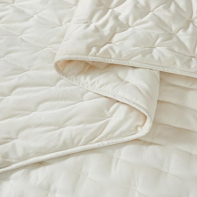 Lush Decor - Quilt Set, 3-Piece Cozy Velvet Bedding with Matching Shams, Embroidered Stitch Design (Haven Cream, King/California King)