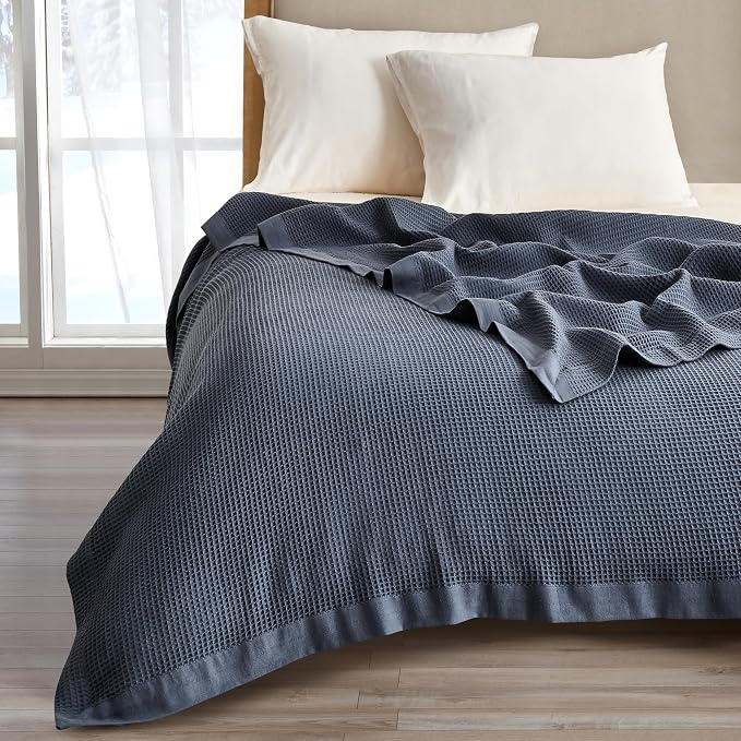 Great Bay Home 100% Cotton Blanket for Full/Queen Size Bed | Lightweight and Breathable Waffle Weave Blankets for Summer & Spring | Versatile, Layering Navy Bed Blanket, Ocean Blue, 90x90 inches