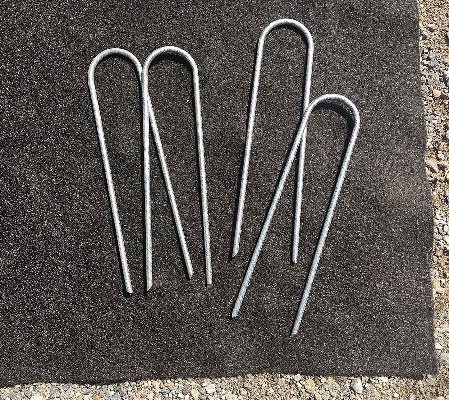 Sandbaggy Galvanized 6-Inch Landscape Staples ~ 9 Gauge Steel - Fabric Pins, Garden Earth Stakes, Ground Cover, Fence Anchors, Lawn Nails ~ Trusted by Organic Farmers Across The USA (200 Staples)