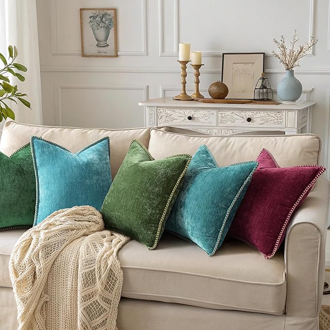 decorUhome Chenille Soft Cozy Throw Pillow Covers 18x18 Set of 2, Modern Farmhouse Boho Velvet Decorative Pillow Cases with Stitched Edge for Couch Sofa Bed Home Decor, Forest Green