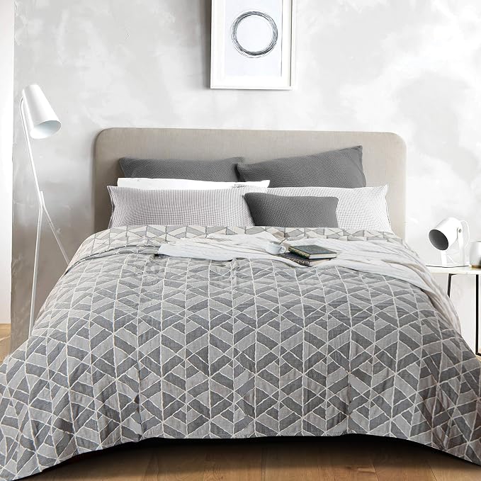 NTBAY 3 Layers Cotton Muslin 68x92 Twin Bed Blanket, Super Soft Breathable Thermal Yarn Dyed Quilt for Adults, Perfect Lightweight Blanket for Couch Sofa Bed All Seasons, Trapezoid