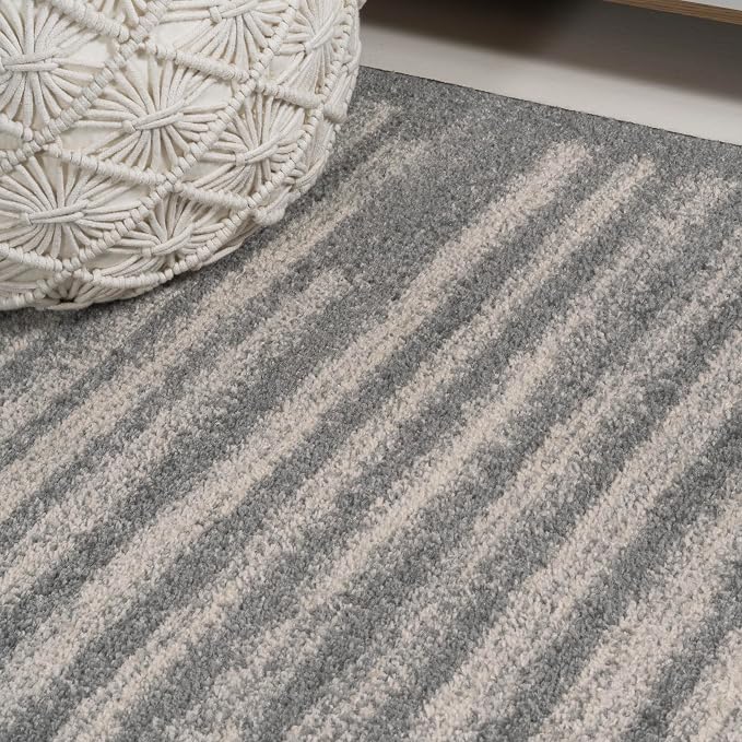 JONATHAN Y Khalil Modern Berber Stripe Gray/Cream Indoor Area Rug, 4x6, Contemporary, Bohemian, Easy-Cleaning for Living Room, Bedroom, Kitchen, Pet Friendly, Non-Shedding (MOH207G-4)