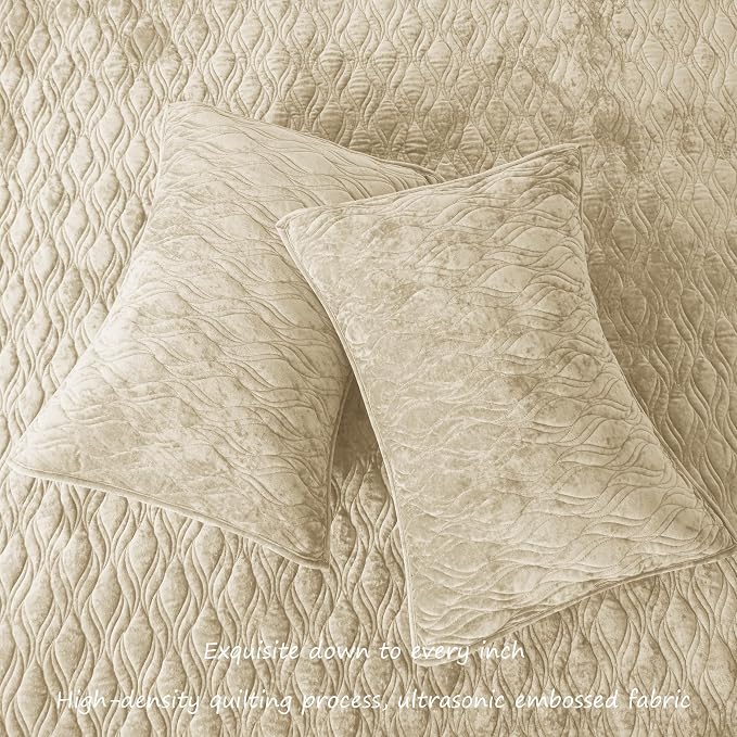 Velvet Quilt Set King Size 98x106 Quilted Bedspread with 2 Pillow Shams Ultra Soft Polyester Bedding All Season for Bedroom Guest Room Hotel Retro Pastoral Home Decor,Beige