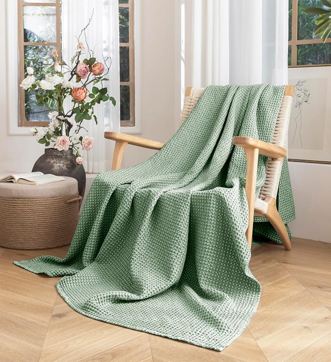 Talasily 100% Cotton Blanket King Size for Bed - Spring and Summer Cooling Lightweight & Breathable Bedding -Soft Waffle Weave Christmas Blanket, Machine Washable,Green,108x90 Inches