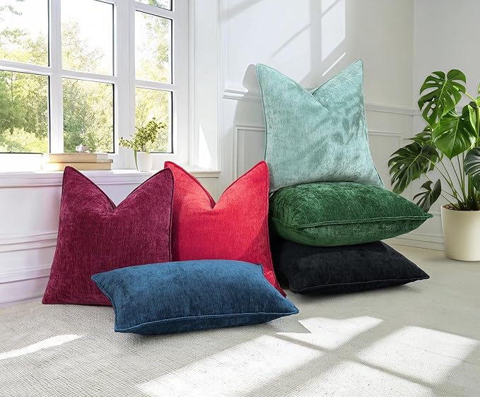decorUhome Summer Couch Throw Pillow Covers 18x18 Set of 2, Decorative Soft Velvet Modern Cozy Chenille Pillow Cases with Elegant Design for Sofa Bed Living Room Home Decor, Green