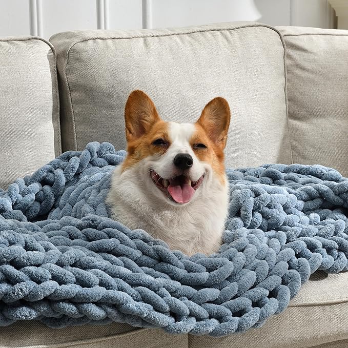 Soft Chunky Knit Blanket, 40X50 Inch Handmade Thick Chenille Yarn Throw Without Shedding & Raveling, Aesthetic & Cozy Home Decor with Couch Sofa Bed, Gift Pack, Airy Blue
