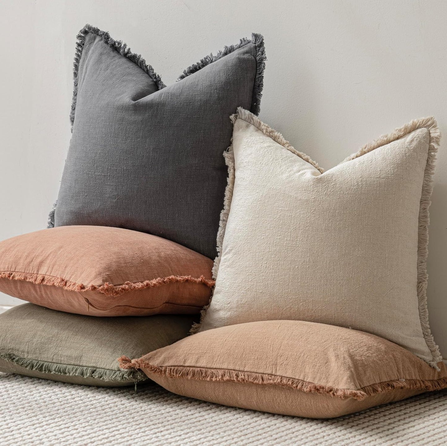 Foindtower Set of 2 Decorative Linen Fringe Throw Pillow Covers Cozy Boho Farmhouse Cushion Cover with Tassels Soft Accent Pillowcase for Couch Chair Sofa Bed Living Room Home Decor,18×18 Inch,Gray