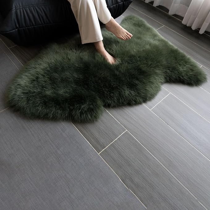 Sheepskin Rug, Fluffy Shaggy Area Rug, Super Soft 24‘’ x 36‘’ Sheepskin Hair Rug, Plush Rug, Decorative Rugs for Bedroom, Children's Room, Living Room (Forest Green, 24" x 36")
