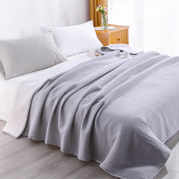 NTBAY 3 Layers Cotton Muslin 106x92 King Bed Blanket, Super Soft Breathable Thermal Yarn Dyed Quilt for Adults, Perfect Lightweight Blanket for Couch Sofa Bed All Seasons, Grey Dot