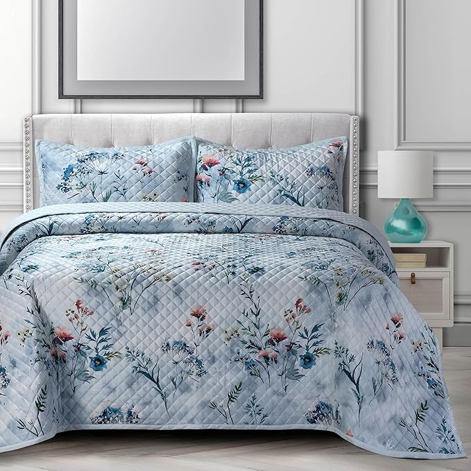 Tribeca Living Luxury Oversized Ultra Soft Velvet Quilt and Sham Set - All Season, 3 Piece - 1 Velvet Twin Quilt Set with 2 Pillow Shams in Iris Multicolor - Diamond Stitch Pattern - 260GSM