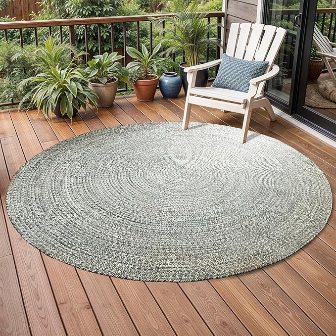 Superior Indoor/Outdoor Area Rug, Dual-Tone Reversible Braided Floor Decor for Patio, Front Porch, Entryway, Living Room, Office, Nursery, Artistic Home, 4' Round, Lagoon Breeze-White