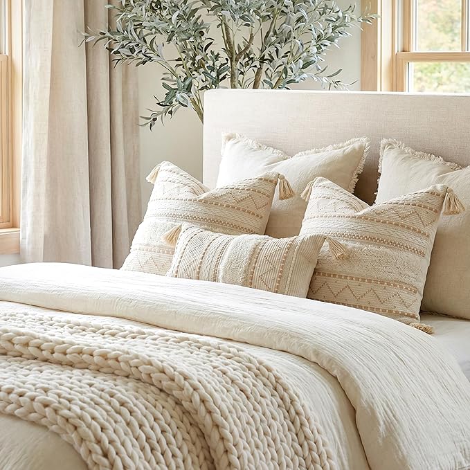 BlissBlush 18X18 Throw Pillow Cover, Cream Neutral Beige Square Decorative Cushion Cover, Boho Accent Pillowcase with Tufted Details and Tassels for Couch Sofa Living Room(Cover Only)