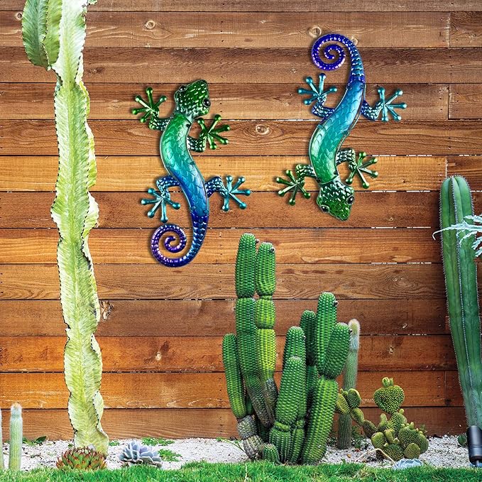 HONGLAND Metal Gecko Wall Art 15 Inch Lizard Outdoor Decor Lizards Garden Sculpture for Yard Fence 2 Pack