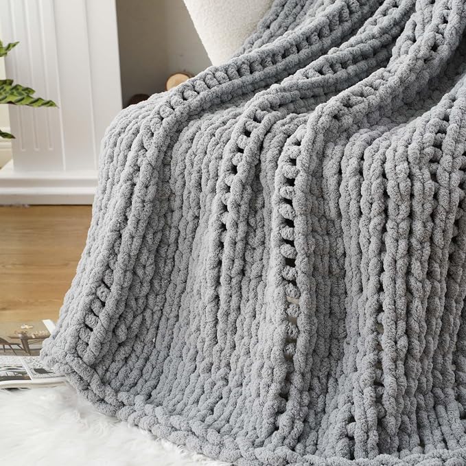 Battilo Chunky Knit Throw Blanket, Soft and Thick Chenille Throw Blanket, 50"x60" Handmade Cable Knit Crochet Blanket, Light Grey Knot Knitted Throw Blankets for Couch Sofa Bed Home Decor, Light Grey