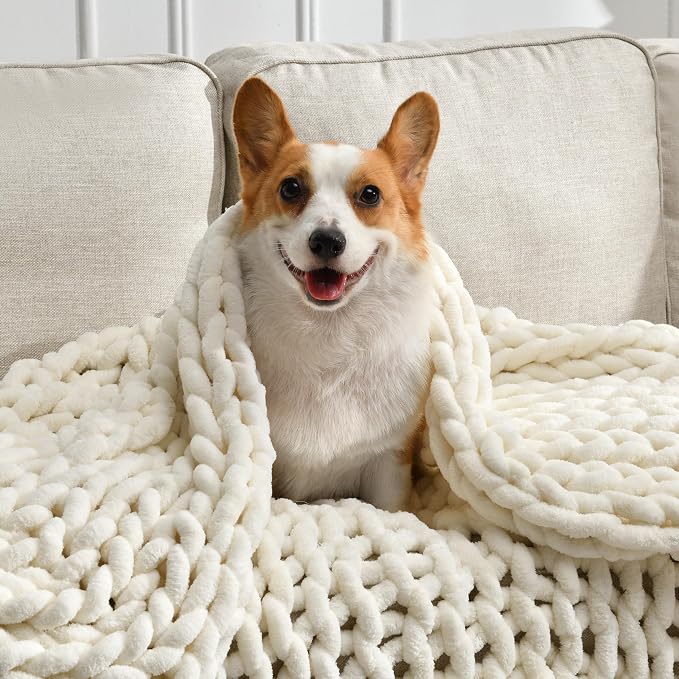 Soft Chunky Knit Blanket, 50X60 in Handmade Thick Chenille Yarn Throw Without Shedding & Raveling, Aesthetic & Cozy Home Decor with Couch Sofa Bed, Gift Pack, Ivory White