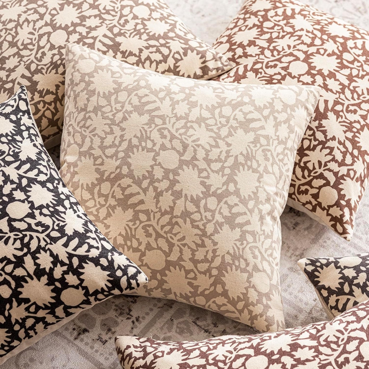 Foindtower Set of 2 Decorative Neutral Floral Throw Pillow Covers Accent Farmhouse Cushion Covers Boho Pillowcase for Couch Sofa Bedroom Living Room Home Decor Outdoor,12×20 Inch,Light Orange Brown