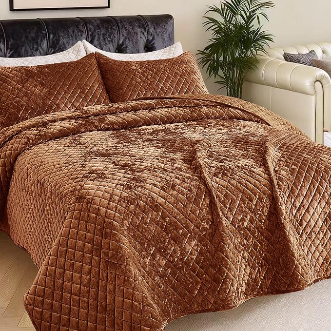 Velvet Quilt Set Oversized King Size 120x128 Luxury Soft Bedspread Coverlet 3-Piece King Comforter Sets with 2 Pillow Shams 20x36 Super Cozy All Seasons Velvet Bedding Set, Caramel