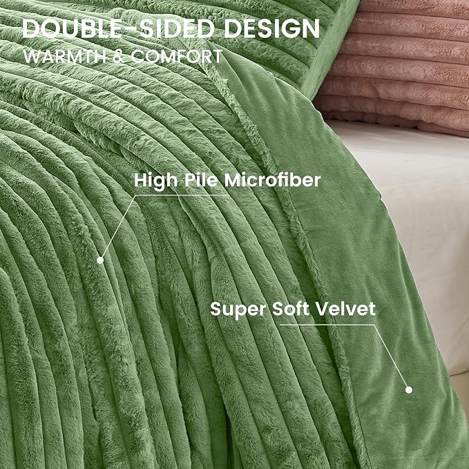 Simple&Opulence Fluffy Faux Fur Comforter Set, Plush Fuzzy Minky Bedding Set, 3 Pieces Warm Soft Comforter Bedding Set for Winter - 1 Shaggy Comforter with 2 Pillow Shams(King, Striped - Green)