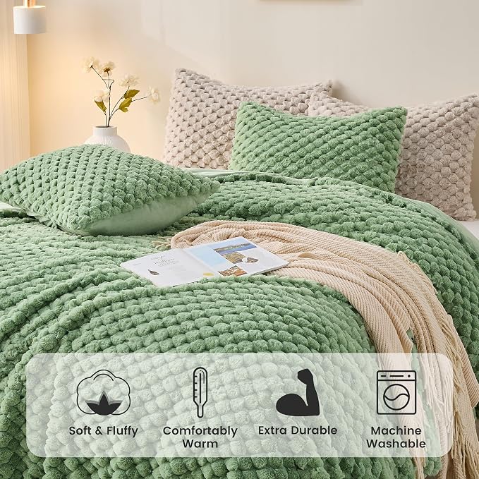 Simple&Opulence Fluffy Faux Fur Comforter Set, Plush Fuzzy Minky Bedding Set, 3 Pieces Warm Soft Comforter Bedding Set for Winter - 1 Shaggy Comforter with 2 Pillow Shams(Queen, Grid - Green)