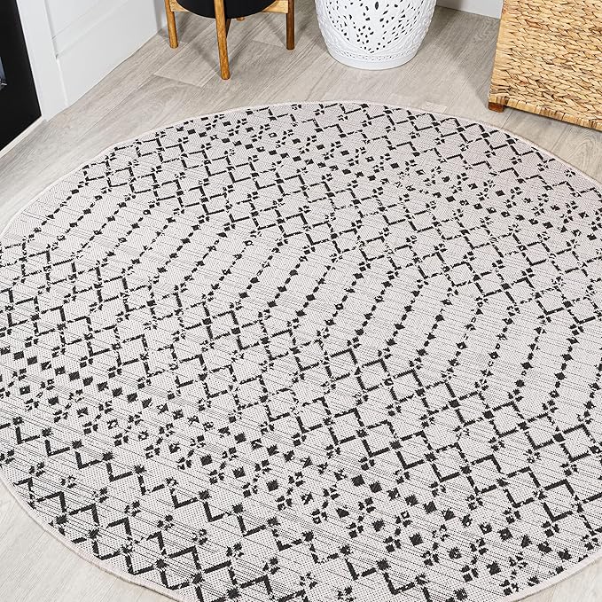 JONATHAN Y Moroccan Geometric Indoor Outdoor Round Area Rug 6 Ft Cream/Black, Ourika Textured Weave for Backyard, Patio, Porch, Easy-Cleaning, High Traffic, Pet-Friendly, Non-Shedding (SMB108I-6R)