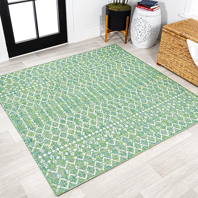 JONATHAN Y Moroccan Geometric Indoor Outdoor Square Area Rug 5X5 Green/Cream, Ourika Textured Weave for Backyard, Patio, Porch, Easy-Cleaning, High Traffic, Pet-Friendly, Non-Shedding (SMB108L-5SQ)