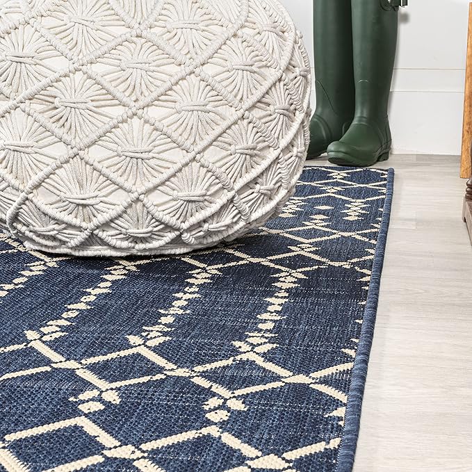 JONATHAN Y Moroccan Geometric Indoor Outdoor Round Area Rug 8 Ft Navy/Beige, Ourika Textured Weave for Backyard, Patio, Porch, Easy-Cleaning, High Traffic, Pet-Friendly, Non-Shedding (SMB108K-8R)