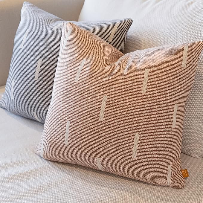100% Cotton Knitted Soft Modern Geometric Dash Lines Throw Pillow Cover (Rust & Cream, 18" x 18")