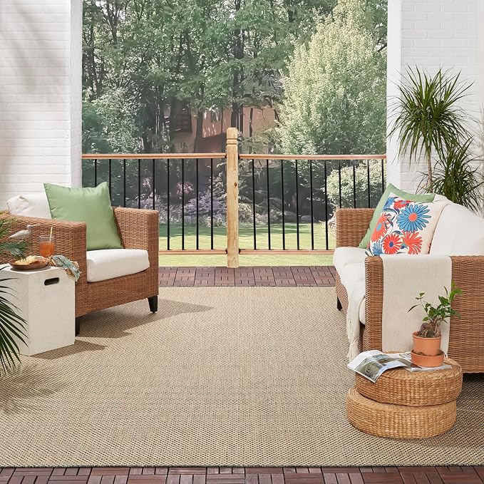 Nourison Home Courtyard 10' x 14' Green Fabric Area Rug
