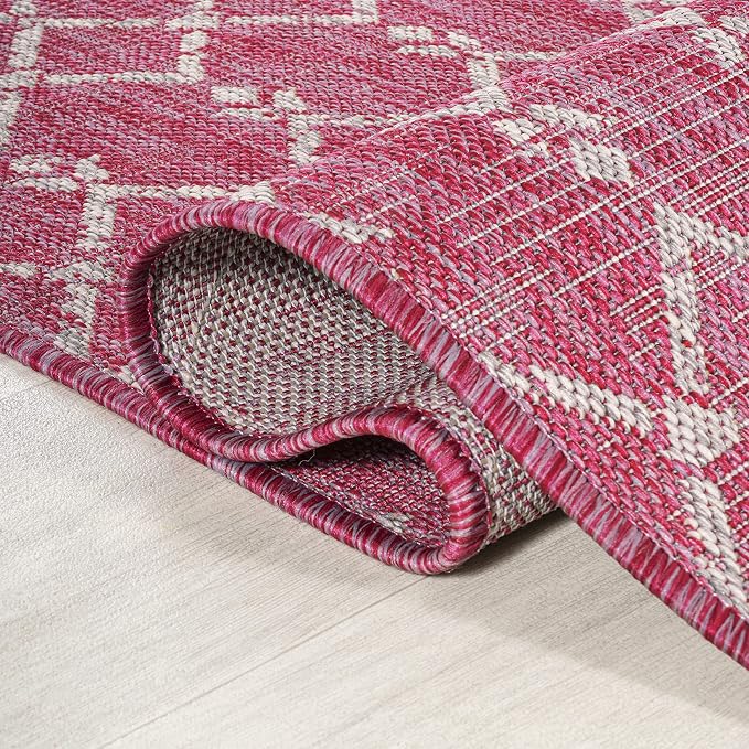 JONATHAN Y Moroccan Geometric Indoor Outdoor Area Rug 5X8 Fuchsia/Light Gray, Ourika Textured Weave for Backyard, Patio, Porch, Easy-Cleaning, High Traffic, Pet-Friendly, Non-Shedding (SMB108Q-5)