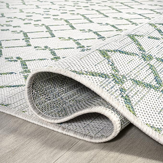 JONATHAN Y Moroccan Geometric Indoor Outdoor Area Rug 4X6 Green/Ivory, Ourika Textured Weave for Backyard, Patio, Porch, Easy-Cleaning, High Traffic, Pet-Friendly, Non-Shedding (SMB108R-4)