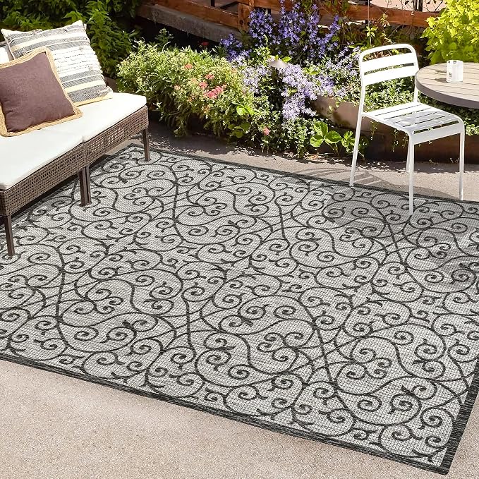 JONATHAN Y Vintage Filigree Indoor Outdoor Area Rug 3X5 Light Gray/Black, Madrid Textured Weave for Backyard, Patio, Porch, Easy-Cleaning, High Traffic, Pet-Friendly, Non-Shedding (SMB107E-3)