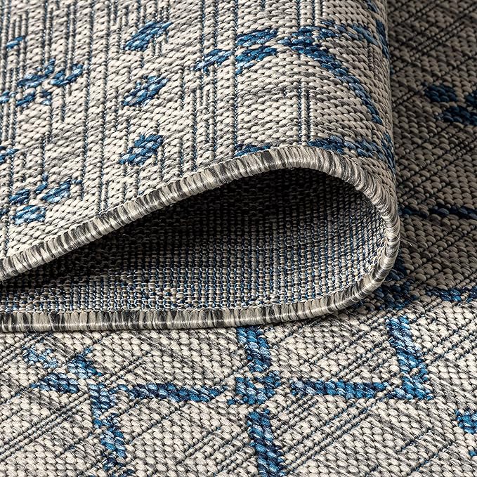 JONATHAN Y Moroccan Geometric Indoor Outdoor Round Area Rug 4 Ft Light Gray/Navy, Ourika Textured Weave for Backyard, Patio, Porch, Easy-Cleaning, High Traffic, Pet-Friendly, Non-Shedding SMB108A-4R