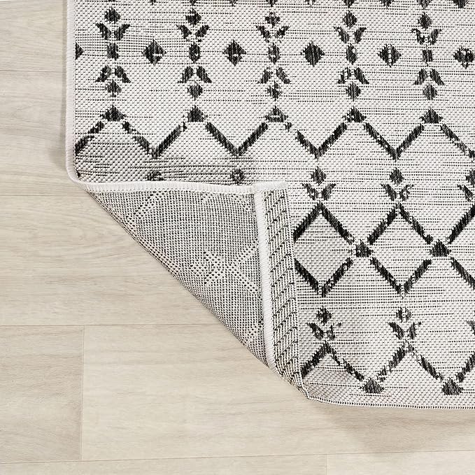 JONATHAN Y Moroccan Geometric Indoor Outdoor Area Rug 3X5 Cream/Black, Ourika Textured Weave for Backyard, Patio, Porch, Easy-Cleaning, High Traffic, Pet-Friendly, Non-Shedding (SMB108I-3)