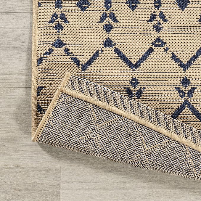 JONATHAN Y Moroccan Geometric Indoor Outdoor Square Area Rug 8X8 Beige/Navy, Ourika Textured Weave for Backyard, Patio, Porch, Easy-Cleaning, High Traffic, Pet-Friendly, Non-Shedding (SMB108H-8SQ)