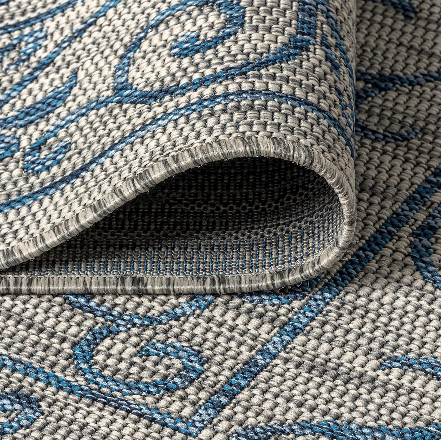 JONATHAN Y Vintage Filigree Indoor Outdoor Round Area Rug 6 Ft Gray/Navy, Charleston Textured Weave for Backyard, Patio, Porch, Easy-Cleaning, High Traffic, Pet-Friendly, Non-Shedding (SMB106C-6R)