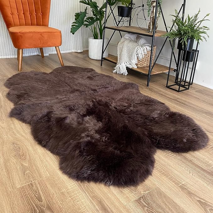 HUAHOO Premium Genuine Sheepskin Rug Brown Real Australia Sheepskin Natural Luxury Fluffy Lambskin Fur Area Rug Seat Covers for Kids Bedroom Sofa Chair Cover Pets Dogs Mat Quarto Pelt/4' x 6' Brown