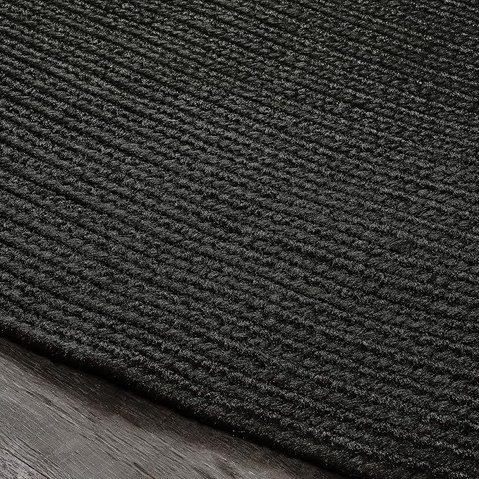Superior Indoor/ Outdoor Oval Area Rug, Reversible Braided Home Floor Decor for Living Room, Kitchen, Entryway, Patio, Front Porch, Deck, Modern, Boho, Farmhouse Style, 8' x 10', Black