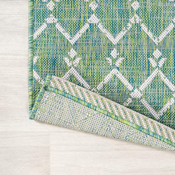 JONATHAN Y Moroccan Geometric Indoor Outdoor Area Rug 4X6 Green/Cream, Ourika Textured Weave for Backyard, Patio, Porch, Easy-Cleaning, High Traffic, Pet-Friendly, Non-Shedding (SMB108L-4)