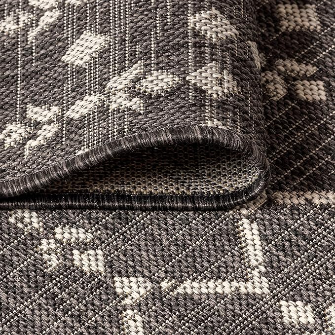 JONATHAN Y Moroccan Geometric Indoor Outdoor Round Area Rug 3 Ft Black/Gray, Ourika Textured Weave for Backyard, Patio, Porch, Easy-Cleaning, High Traffic, Pet-Friendly, Non-Shedding (SMB108F-3R)
