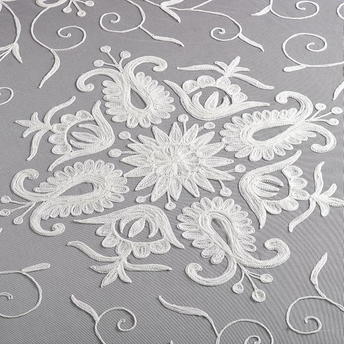 SARO LIFESTYLE AN01.I84S Embroidered Scalloped Sheer Tablecloth, 84", Ivory
